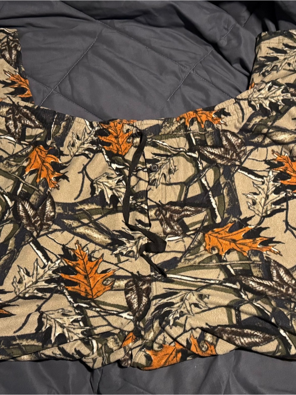 Fruit of the Loom Men's Leaf Camo Sweatpants in Tan & Orange